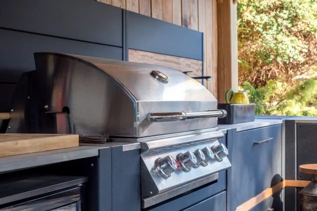 Grillo bull gas bbq in outdoor kitchen project in tiddington stratford upon avon