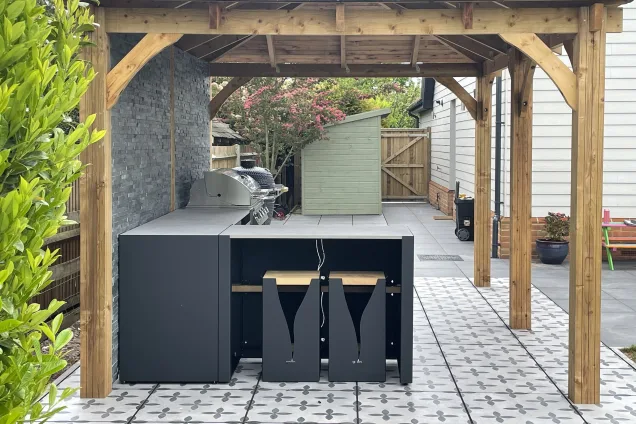 Outdoor kitchen in ashford kent