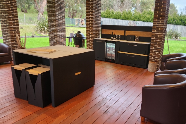 Outdoor kitchen in Beaconsfield, Melbourne