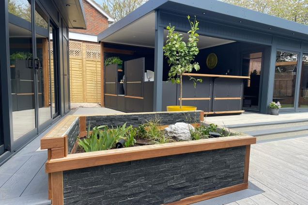 Outdoor kitchen in Berkhamsted