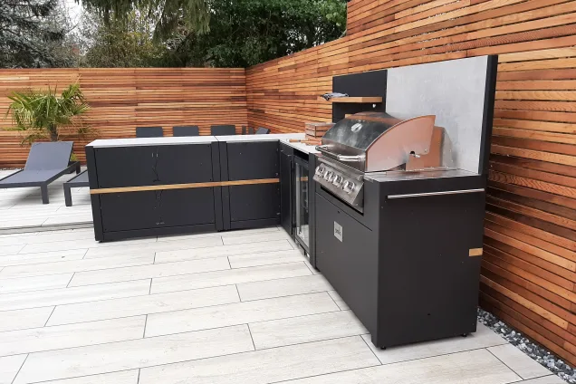 contemporary outdoor kitchen with bull gas grill