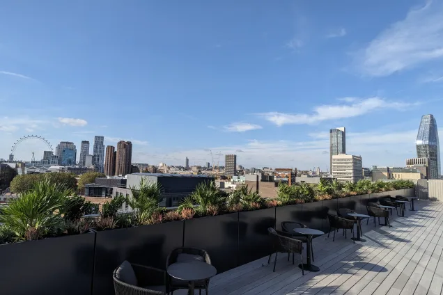 Outdoor kitchen in Blackfriars, London