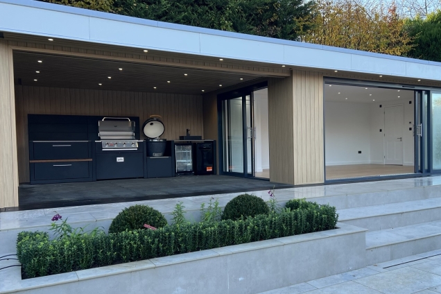 outdoor kitchen under garden building roof in Sevenoaks, Kent
