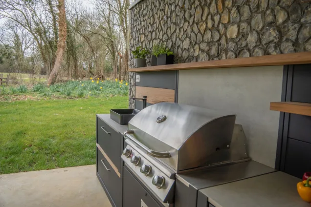 Grillo outdoor kitchen on Grand Designs with Bull BBQ