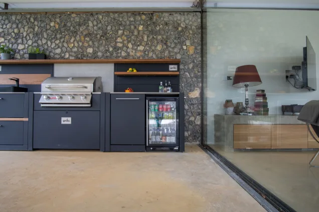 Grillo outdoor kitchen on Grand Designs with drinks fridge and bin