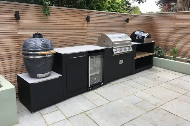 Outdoor kitchen in crystal palace, London with Gas bbq, Charcoal bbq and pizza oven