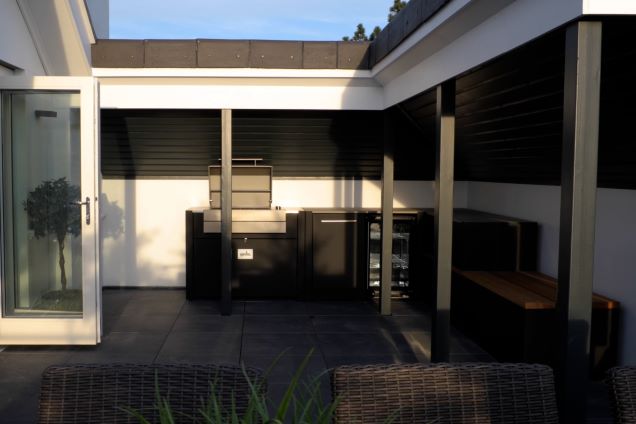 Outdoor kitchen in Birmingham with Voltiq bbq and drinks fridge cabinet