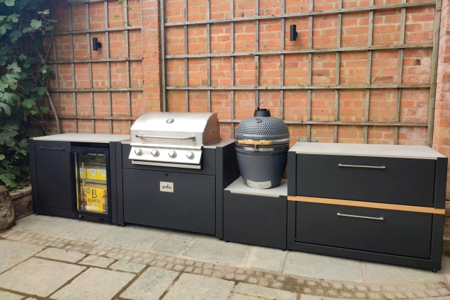 Outdoor kitchen in Evesham with bbqs and outdoor fridge