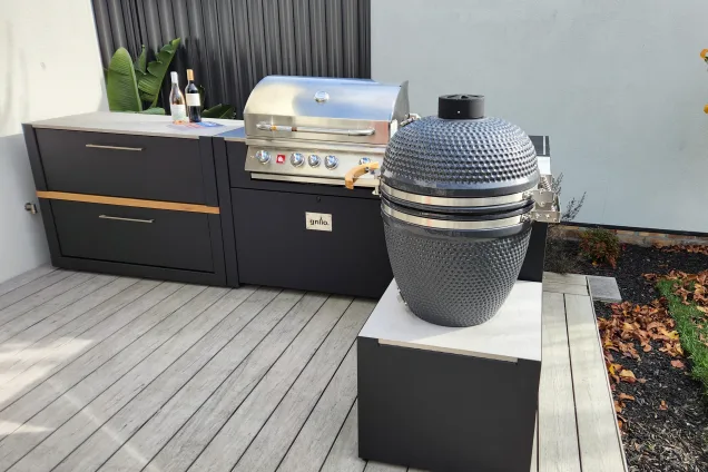 Gusto Charcoal BBQ and Bull Gas Grill in outdoor kitchen in Mordialloc, Melbourne