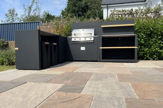 Outdoor kitchen in chelmsford on patio