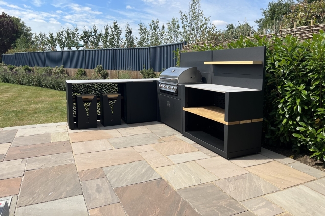 Outdoor kitchen in chelmsford