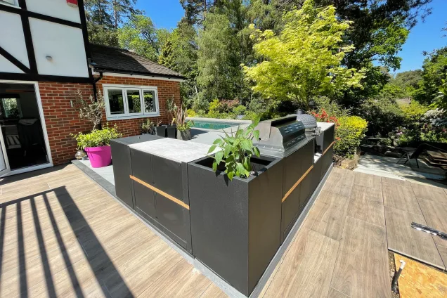 Outdoor kitchen in Hampshire