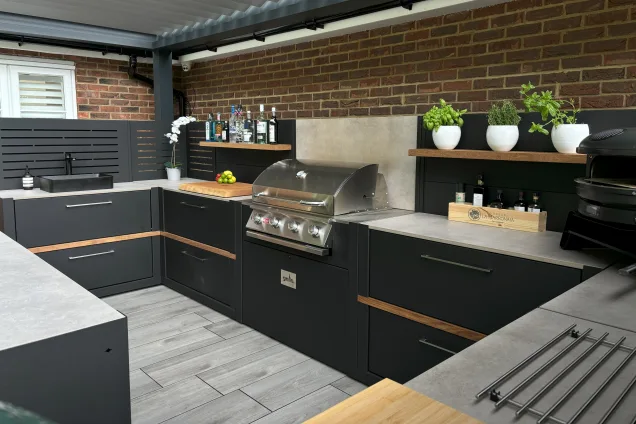 Outdoor kitchen in Hertfordshire with Bull gas bbq and worktop and storage space