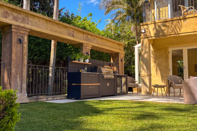 Outdoor kitchen in Wahroonga, Sydney, NSW
