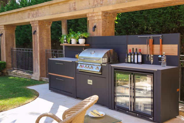Outdoor kitchen in Wahroonga, Sydney, NSW
