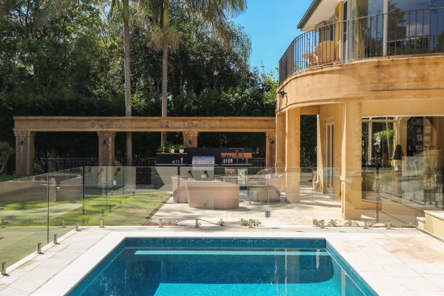 Outdoor kitchen in Wahroonga, Sydney, NSW